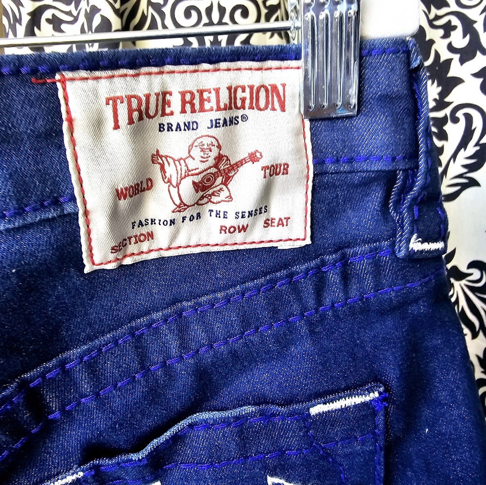 True Religion Riley Shorts - Picture 9 of 9